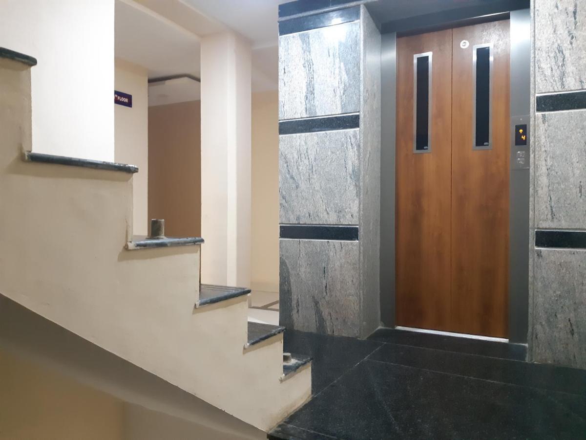 Cnr Residency Hotel Madanapalle Exterior photo